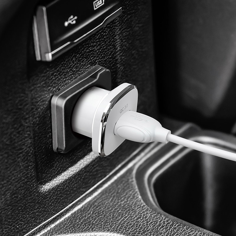 Încărcător auto Borofone quick charge 3.0 - Alb