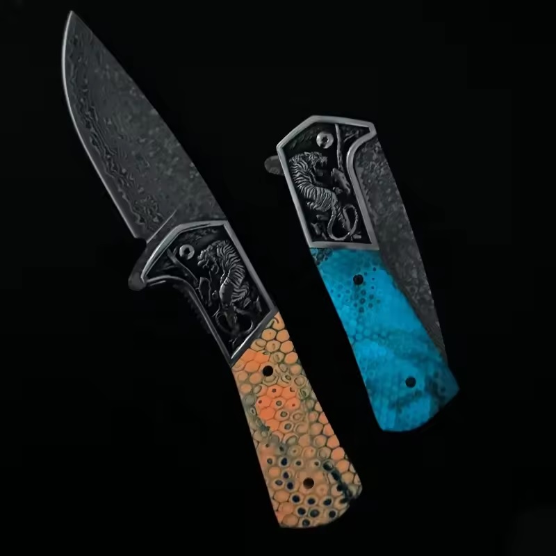 Cuțit pliabil outdoor din damasc CO-42105 DA3244 - Albastru / A 2-a calitate